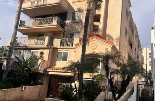 8609 West Knoll Dr unit: G photos photos