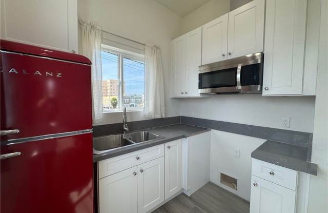 209 N Serrano Avenue 1/2 photos photos 209 N Serrano Avenue 1/2 photos photos