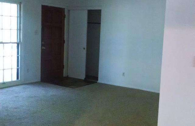 NICELY RESTORED 3 BEDROOM HOME IN CONLEY! Gallery 4