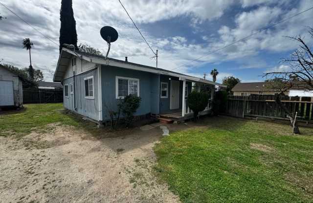 CHECK OUT THIS LOVELY HOME  APPLY TODAY! - 13371 Le Grand Road, Le Grand, CA 95333
