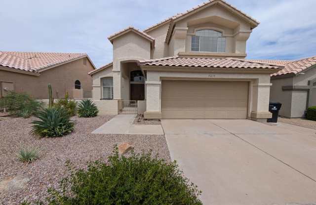3 Bedroom Plus Den, 3 Bathroom Desert Breeze Home Gallery 1