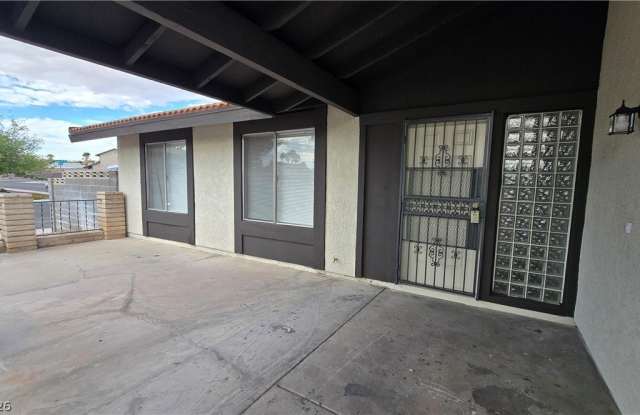 224 LINDY Drive Gallery 3