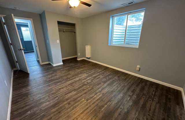 $1650 - 4 Bed 2 Bath Home photos photos