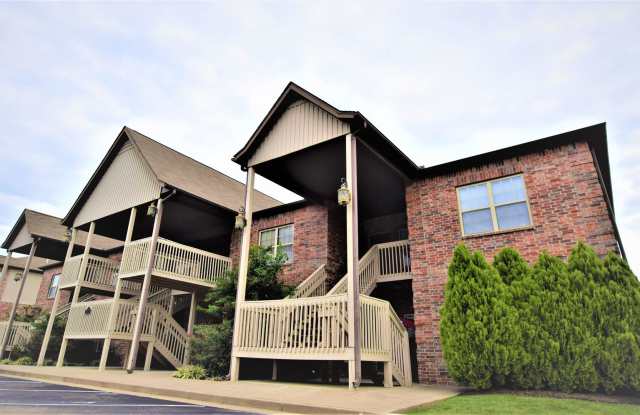 French Gables - 1006 North Goetz Boulevard, Joplin, MO 64801 French Gables - 1006 North Goetz Boulevard, Joplin, MO 64801