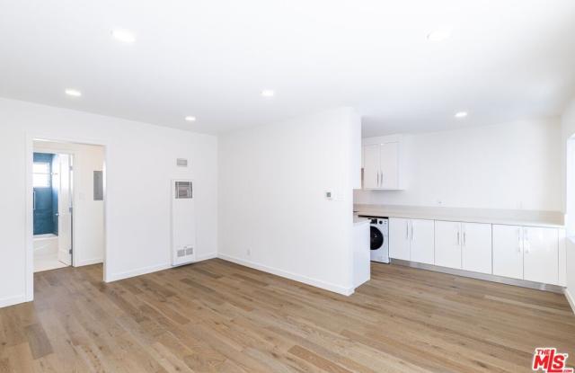 1026 6th St photos photos
