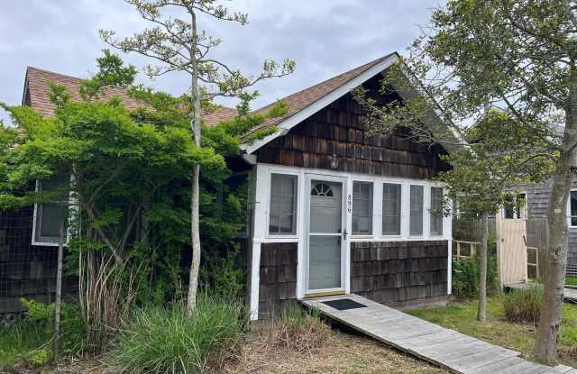 896 Evergreen Gallery 2