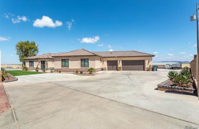2070 S ARABY RD photos photos