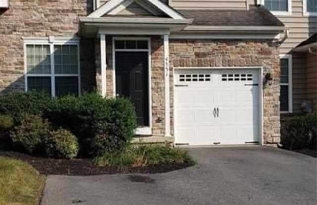 4551 Woodbrush Way Gallery 2