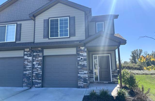 3 Bed | 2.5 Bath | 1 Car Garage Townhome Grain Valley, MO Gallery 3