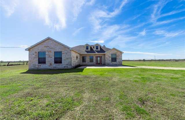 3165 Misty LN - 3165 Misty Lane, Caldwell County, TX 78656