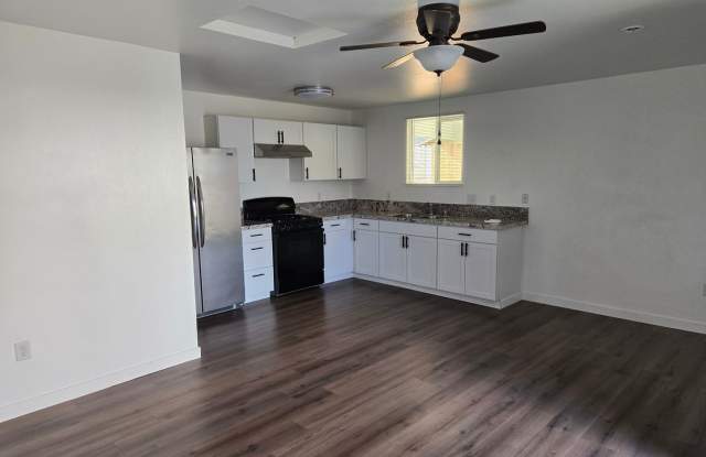 Studio For Rent Gallery 3