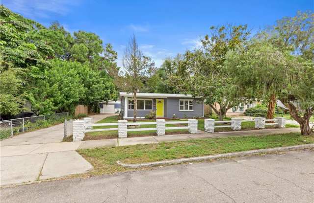 8075 30TH AVENUE N Gallery 2