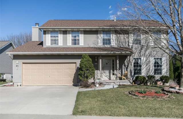 1915 39th Street - 1915 39th Street, Marion, IA 52302