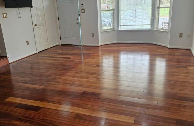 5722 BELCHER FARM Drive Gallery 4