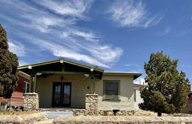 3203 Frankfort Avenue photos photos