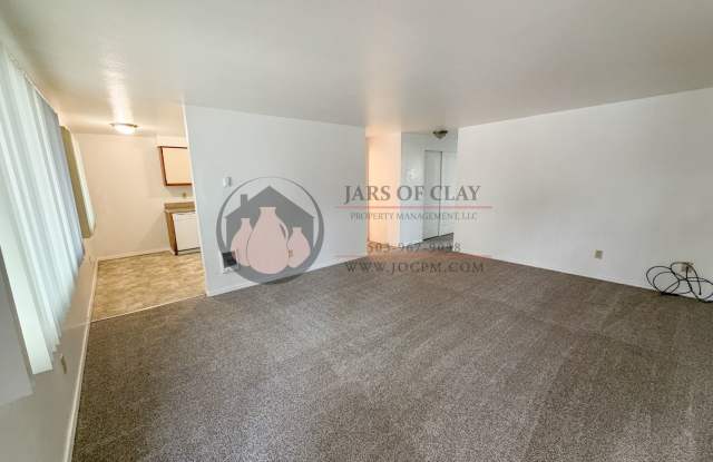 1/2 Off First Full Month's Rent | 2 Bed/1 Bath in Keizer | Upstairs | On-site Laundry Facility Gallery 3