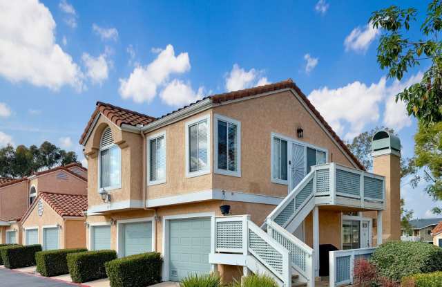 Great 3B/2BA Townhome in Oceanside! - 733 Vista Grande Way, Oceanside, CA 92057