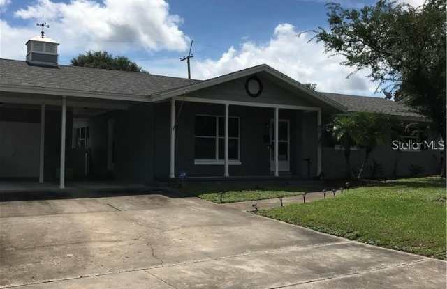 1327 SILVERSTONE AVENUE Gallery 2