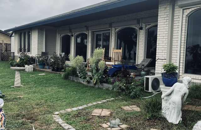 120 Shore Dr photos photos