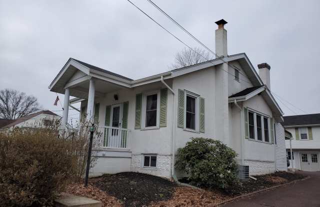 123 CLEARFIELD AVENUE Gallery 4