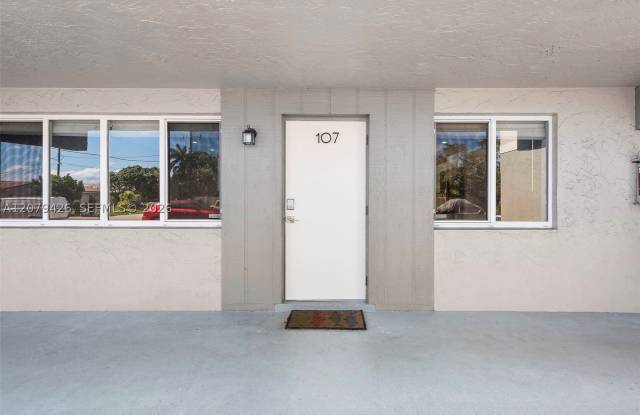 1400 NE 54th St Gallery 1