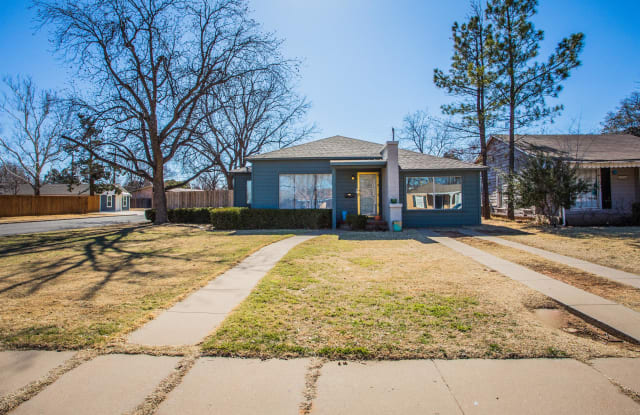 2201 31st Street photos photos