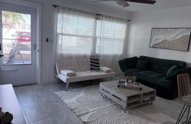 8615 E Bay Dr photos photos