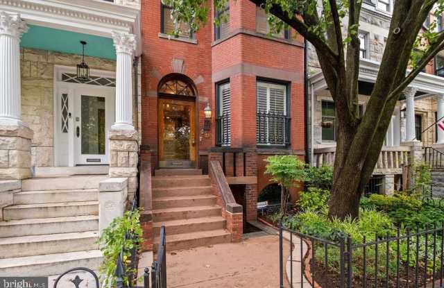 1120 E CAPITOL Street NE photos photos