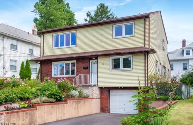 334 Aycrigg Ave - 334 Aycrigg Avenue, Passaic, NJ 07055