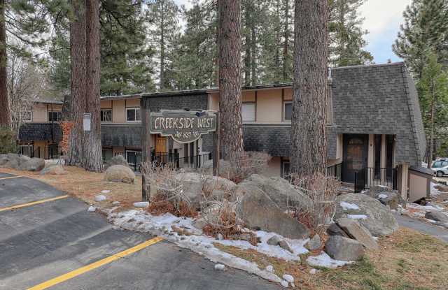 Great Condo in the Middle of Incline! Dog Friendly! - 837 Southwood Boulevard, Incline Village, NV 89451
