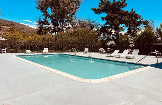 2-Bedroom Corner Condo in Rancho Peñasquitos Gallery 4