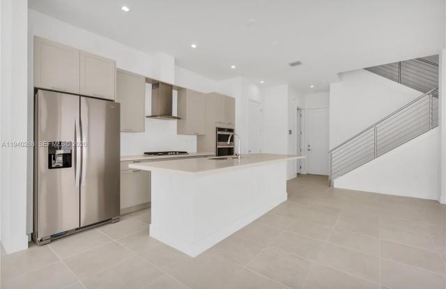 8037 NW 42nd St photos photos