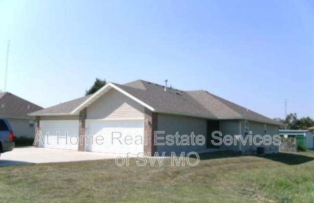 119 W Wade photos photos