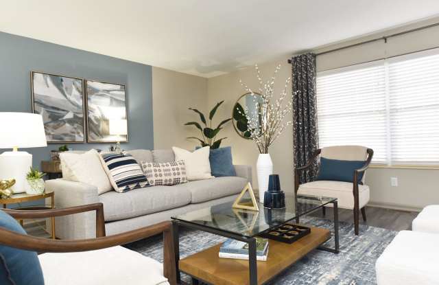 Everly Meridian Hills Gallery 2