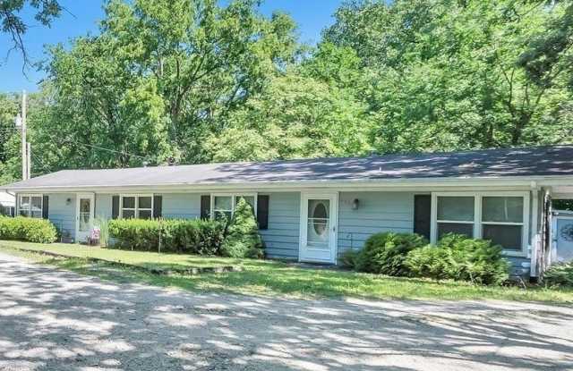 607 W Bluff Street photos photos