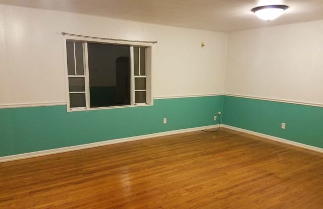 2524 East Church Street Unit A Gallery 2