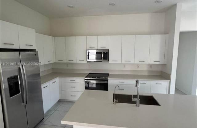 17355 SW 41st Street, Miramar, FL 33029 photos photos