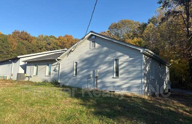 4247 NC Hwy 801 S - 4247 North Carolina 801, Davie County, NC 27006