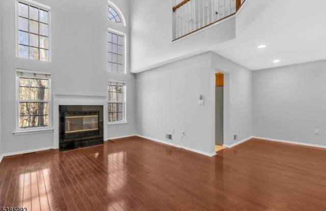 45 Washington Ct photos photos