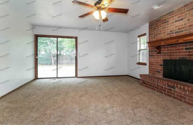 1913 Vanessa Drive Gallery 4