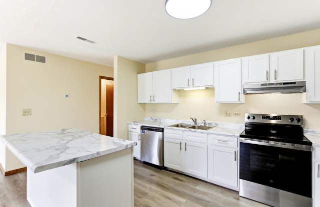 13328 Parkwood Dr # 216 Gallery 2