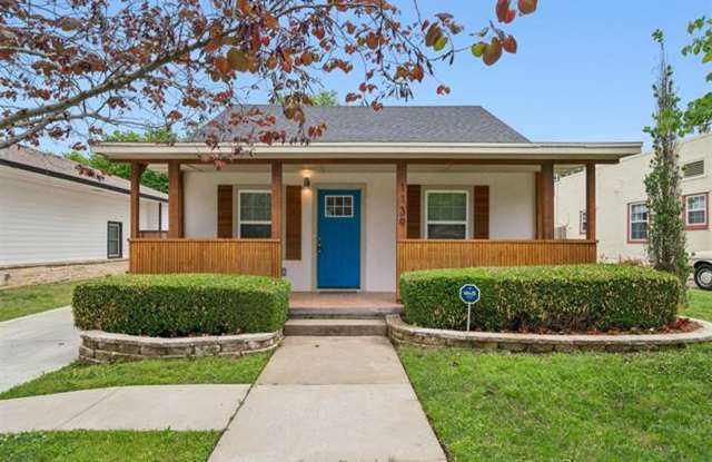 Gorgeous updated and modern open layout photos photos