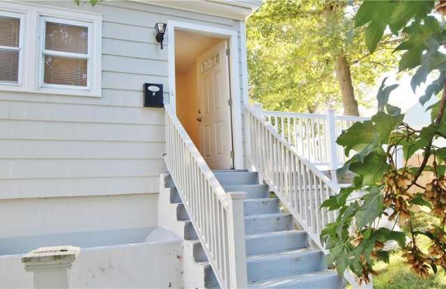 23 Smith Avenue photos photos