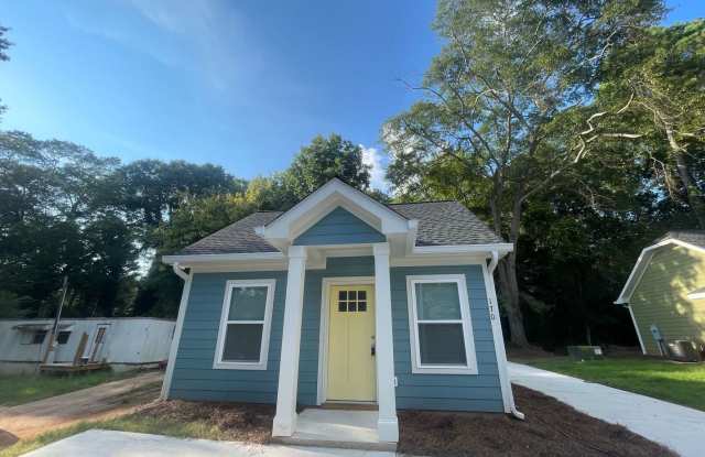 PRE-LEASING FOR AUGUST 2027! Gallery 1