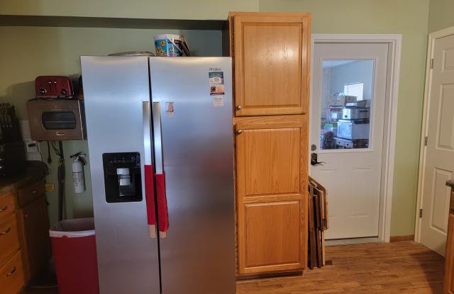 2008 Virginia Ave - 2008 Virginia Avenue, Bellevue, NE 68005