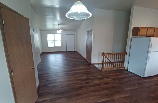 2206 Berrywood Ct Gallery 3