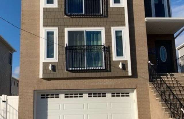 257 Dukes St photos photos