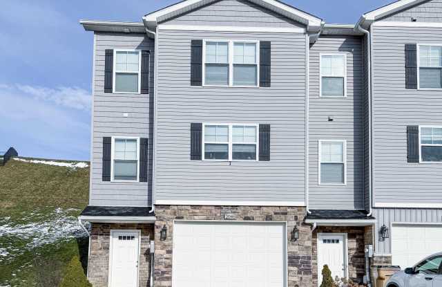 2046 Mountain Ash Lane photos photos