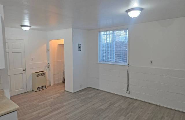 13801 S Vermont St photos photos