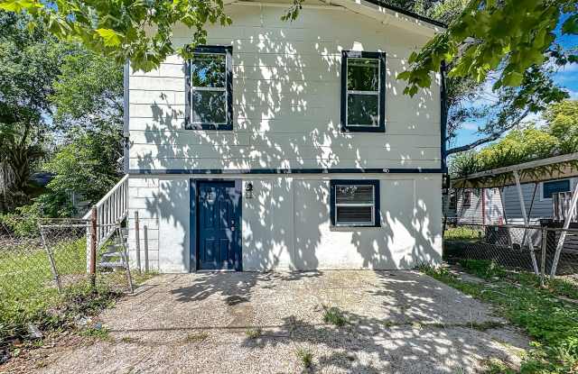 844 Tyler Street - 1 Gallery 2